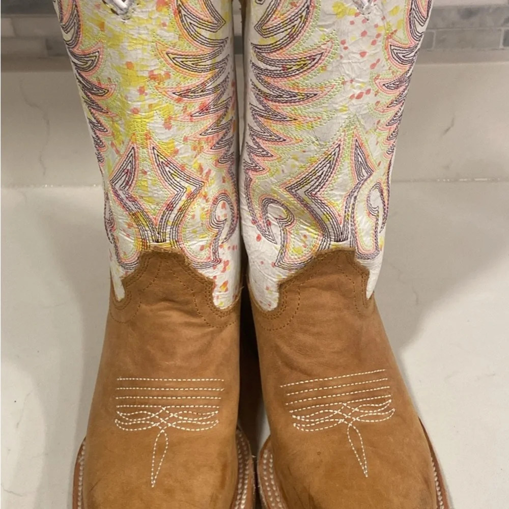 Circle G Tan and White Kids Western Boots - Picture 3 of 6